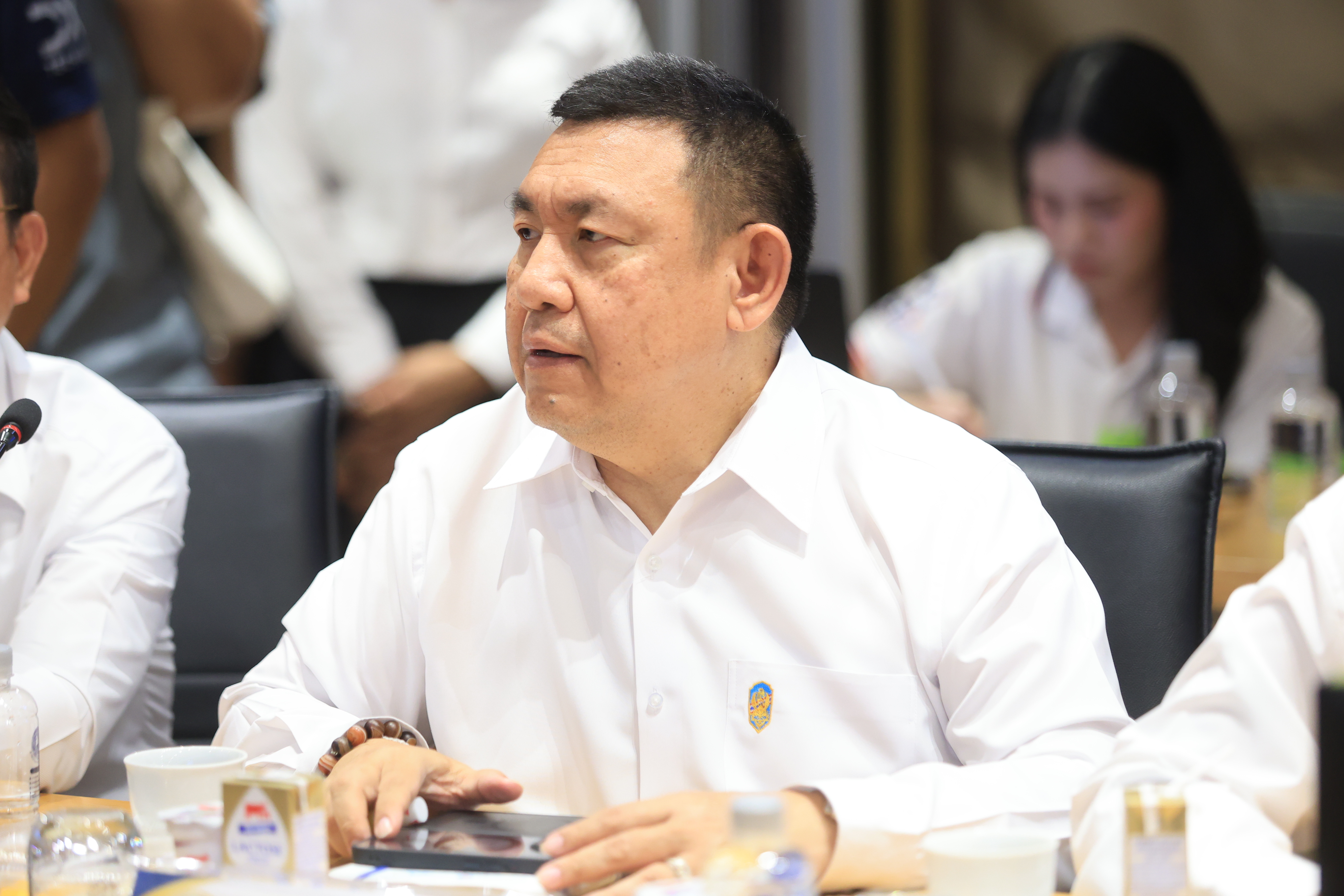 title - เลขาธิการ ส.ป.ก. ร่วมการประชุมผู้บริหารระดับสูงของกระทรวงเกษตรและสหกรณ์ รับมอบนโยบาย รมว.กษ. 5 ด้าน เน้นการทำงานเชิงรุก ลดขั้นตอน เร่งการนำเทคโนโลยีดิจิทัลมาช่วยในการทำงาน ผลักดัน 6 เรื่องเร่งด่วน ต้องเห็นผลที่เป็นรูปธรรม ชูแนวคิดหลัก “เกษตรนวัตกรรม เพื่อความยั่งยืนเกษตรกรไทย” 